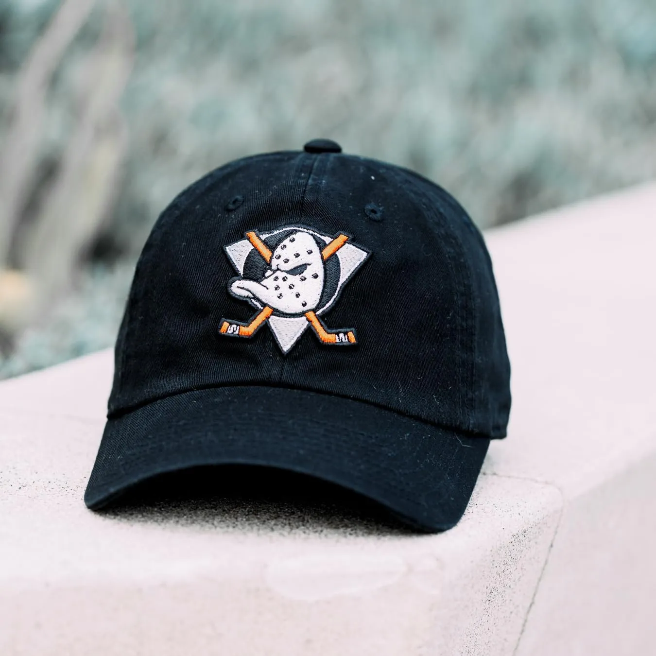AMERICAN NEEDLE Unisex Blue Line NHL National Hockey League Team Baseball Hat Adjustable Buckle Strap Dad Cap