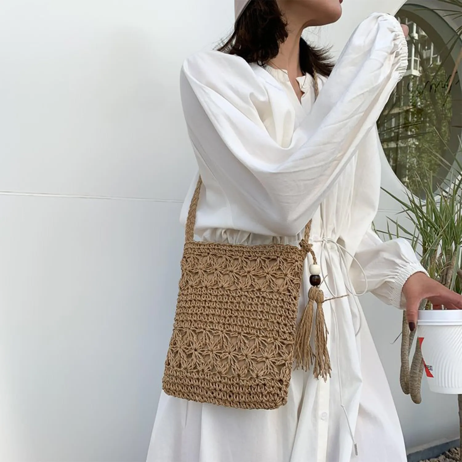 Boho Straw Crossbody Bags for Women Handmade Beach Bag Summer Woven Crossbody Bags Small Purse Crochet Purse
