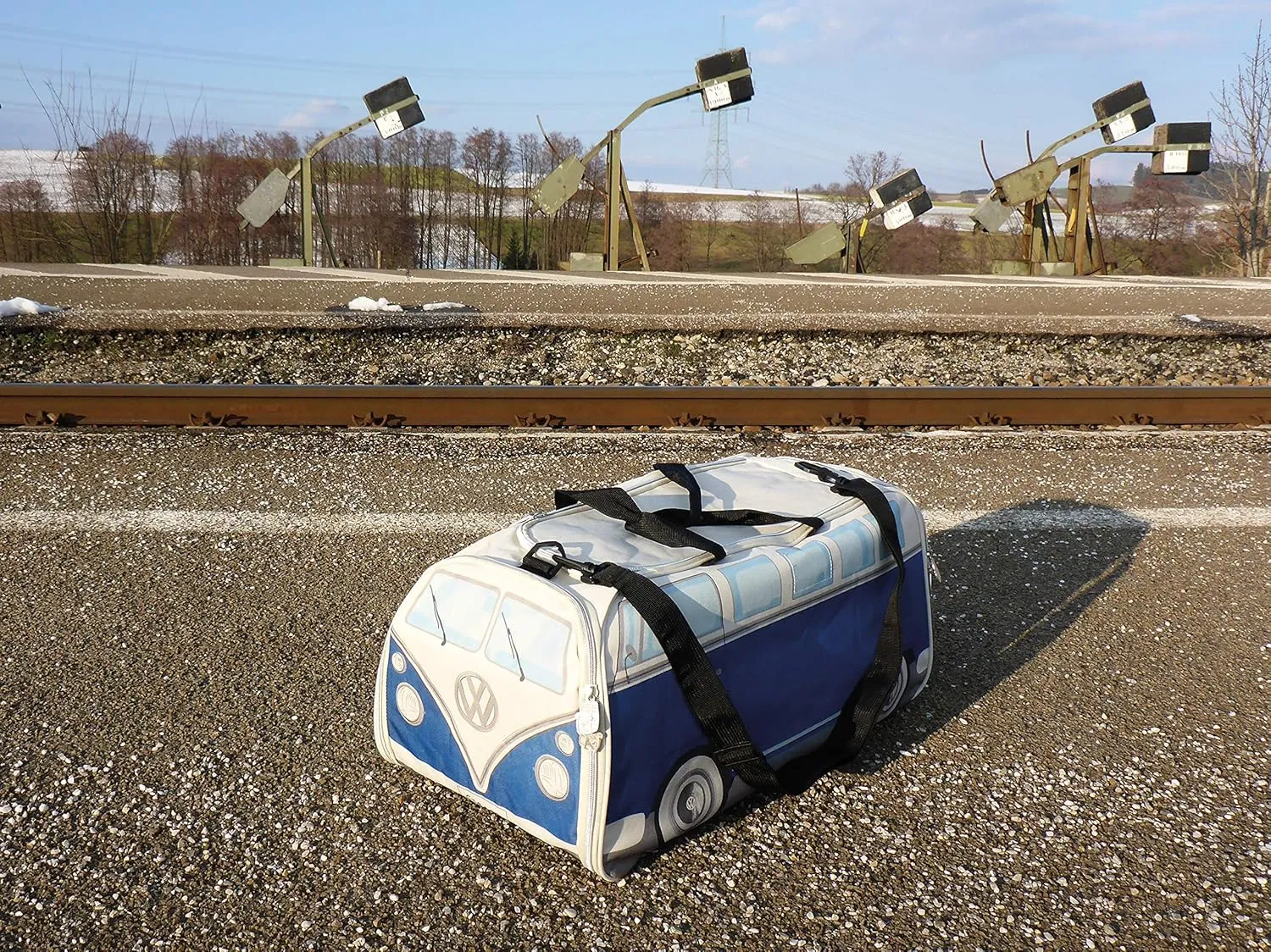 BRISA VW Collection - Volkswagen Samba Bus T1 Camper Van Sport, Gym, Travel Bag, Duffel with Shoe & Wet Compartment