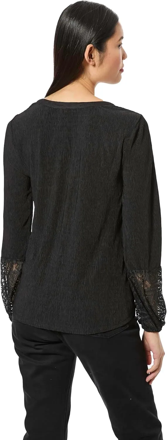 Cable & Gauge Lace Detailed Blouse