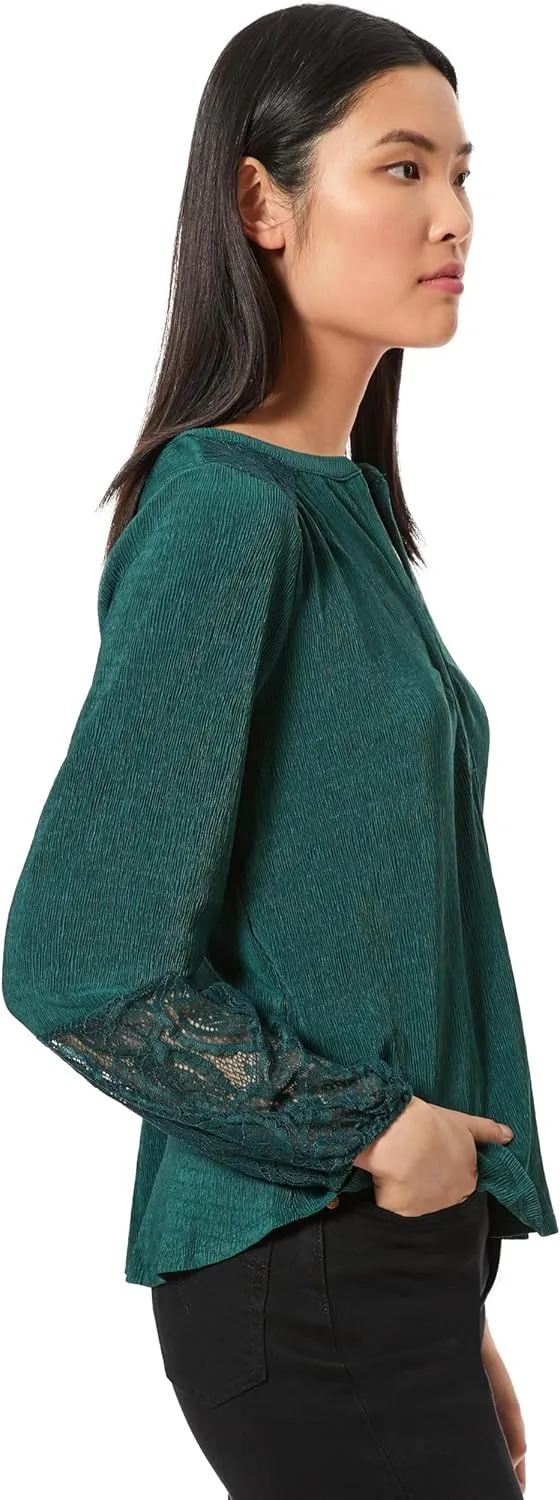 Cable & Gauge Lace Detailed Blouse