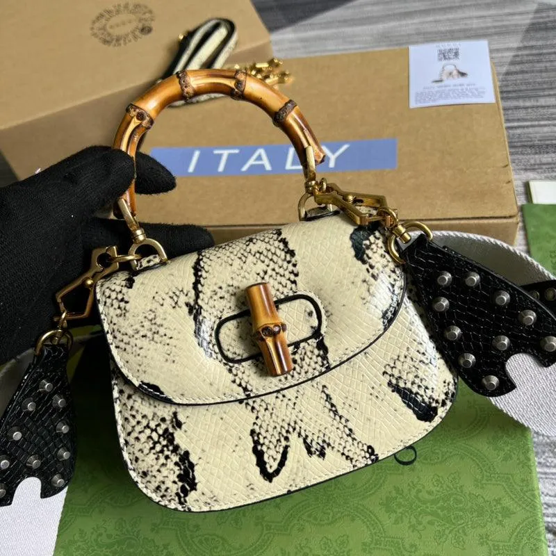 Charm - GG Bags - 1502