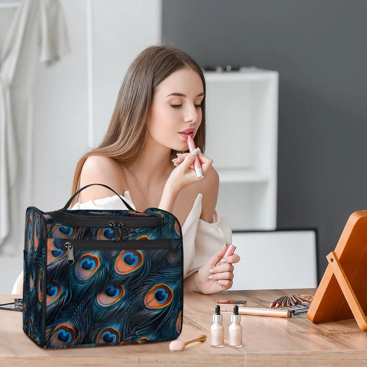 Feather Peacock Travel Toiletry Bag for Women Large Capacity Wide-open Makeup Organizer Cosmetic Travel Bags for Toiletries