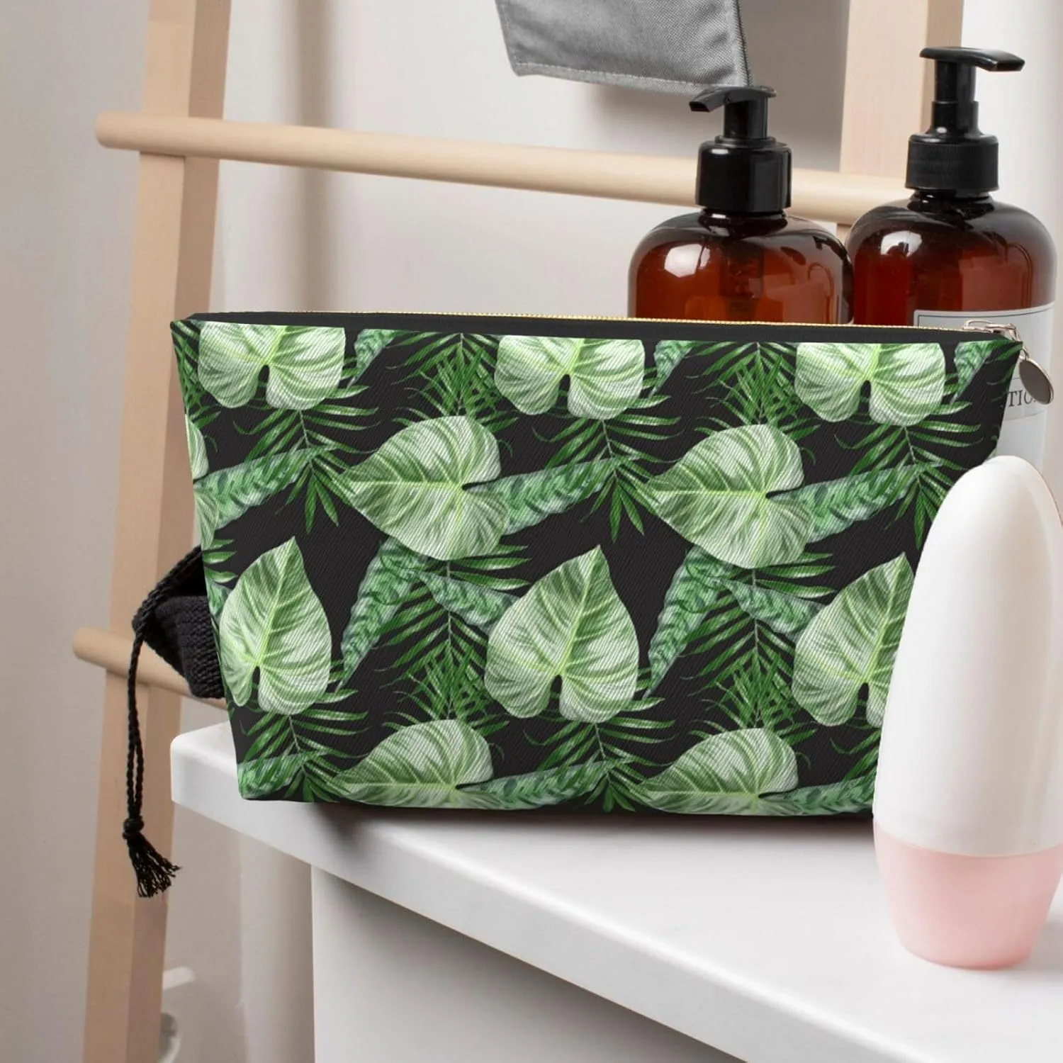 Green Exotic Tropical Palm Leaves Summer Womens Travel Makeup Bags Leather Cosmetic Bags Toiletry Organizer Pouch With Zipper
