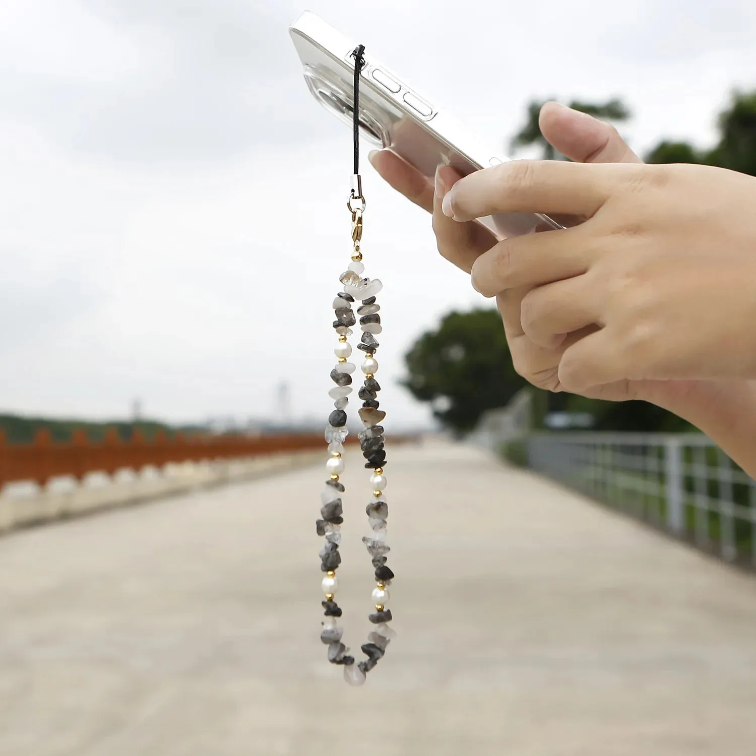 Kawaii Crushed Stone Phone Charm 🌈✨ | Natural Amazon Stone Hanging Rope for Keys & Bags 🎀📱