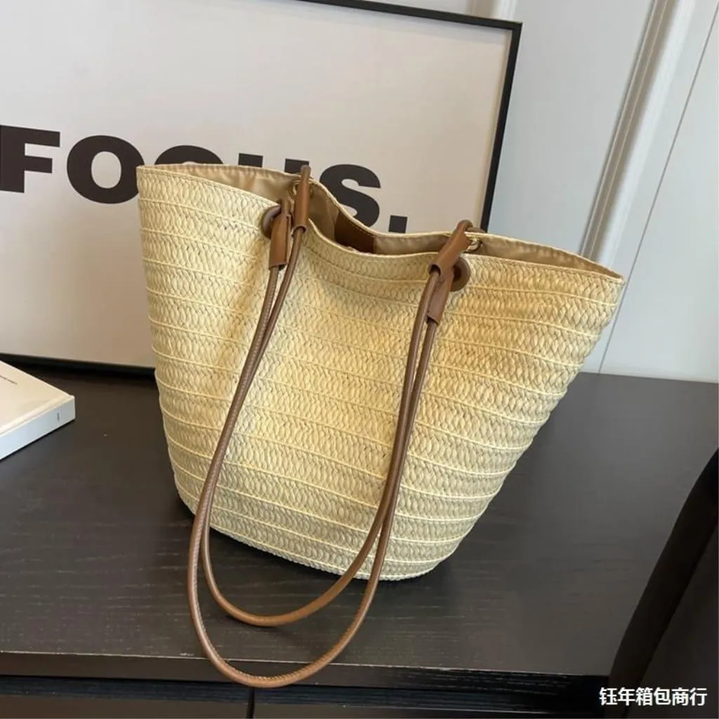Large capacity Bag Colorful and Simple Straw Bucket - shaped Handbag: Enjoy Leisurely Outing Time Ladies shoulder Bag