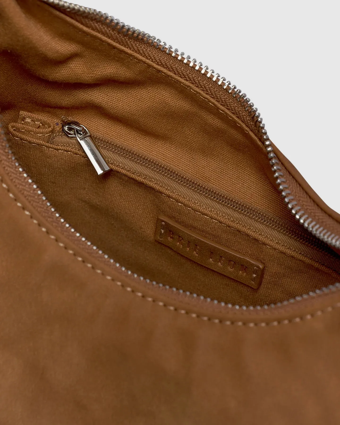 Large Everyday Croissant Bag Caramel