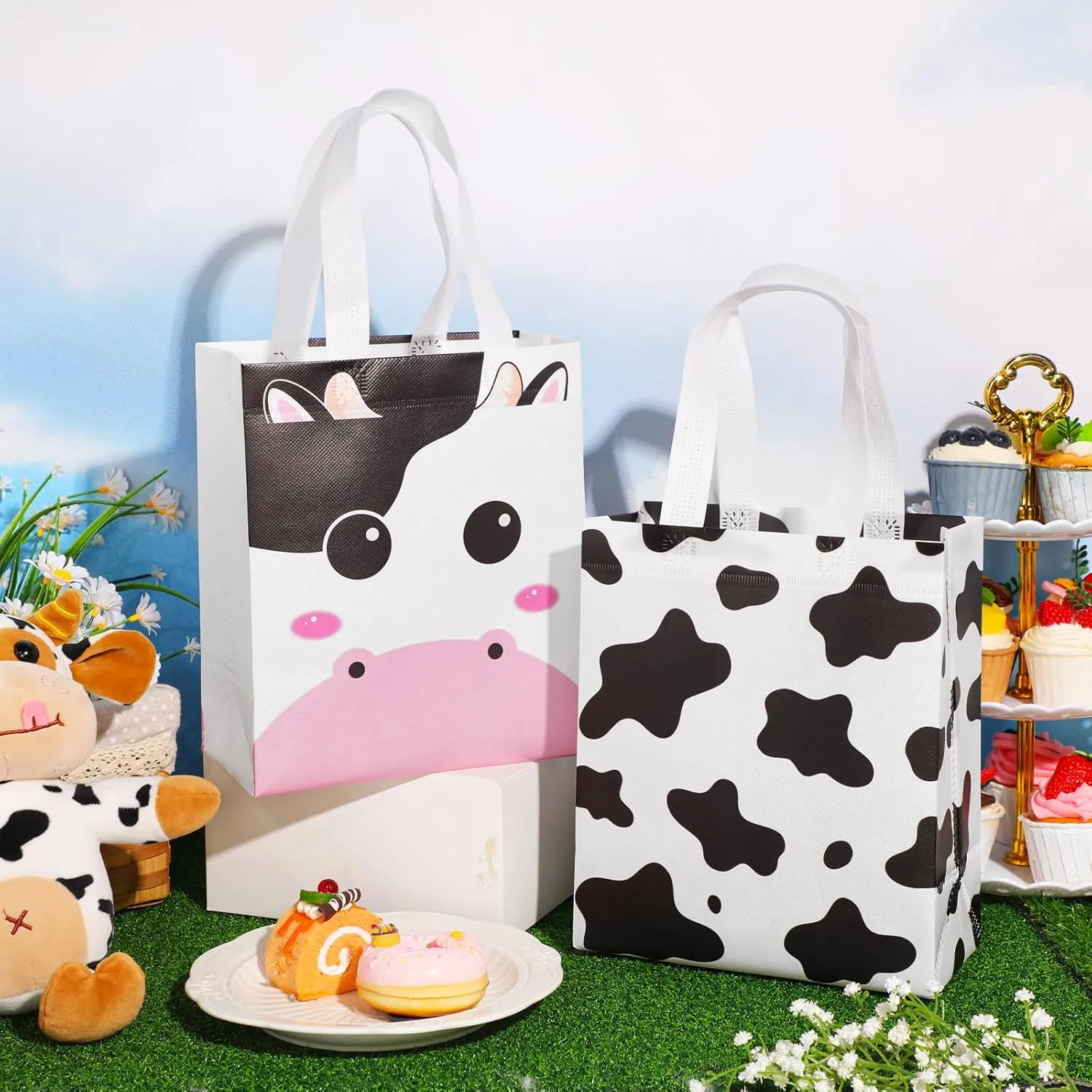 Locmeo 24 Pcs Cow Party Favors Bag Reusable Non Woven Cow Print Gifts Bags with Handles, Farm Themed Goodie Treat Candy Bags for Kids Cow Farm Animals Birthday Party Supplies