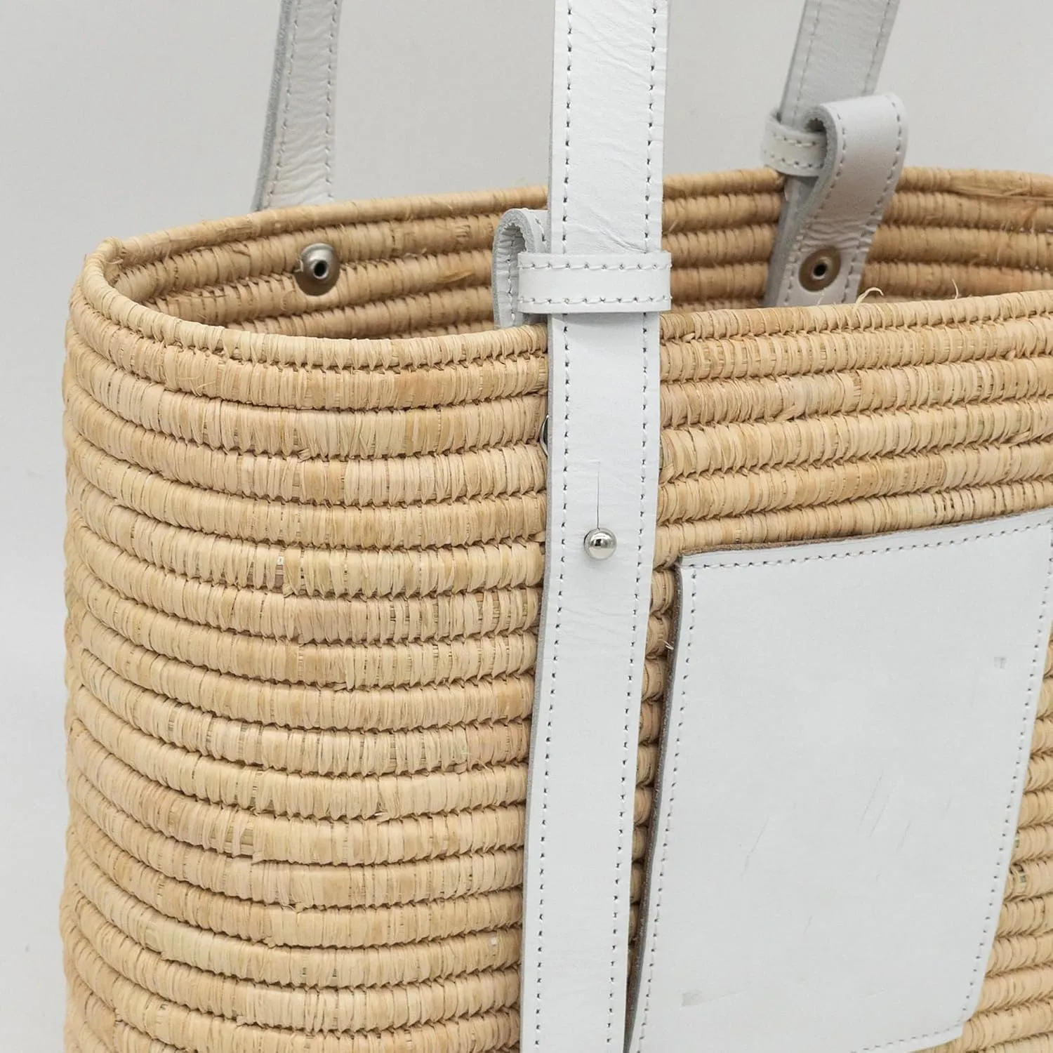 Luxury Raffia Tote Bag with Leather Handles – Handcrafted Elegance for Everyday Style, Women's Straw Woven Shoulder Bag, Tote Handbag, Summer Beach Purse (White)