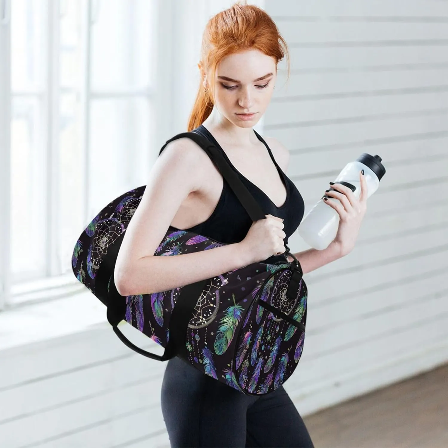 MNSRUU Sports Duffel Bags, Purple Feather Dreamcatcher Athletic Gym Bag Overnight Workout Travel Tote Luggage for Men Women Yoga