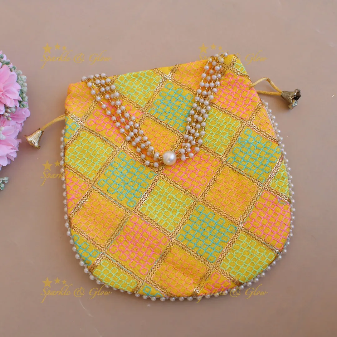 Pearl Embellished 8.5x8" Threadwork Potli Bag