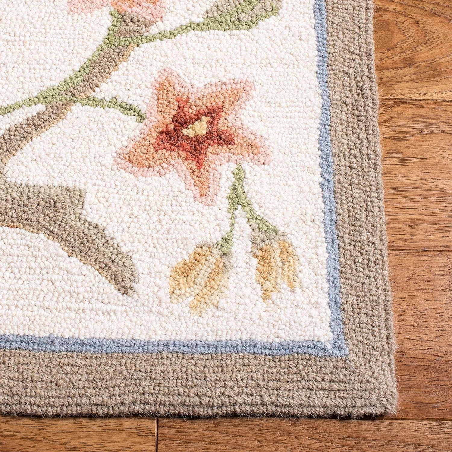 SAFAVIEH Chelsea Collection Area Rug - 5'3" x 8'3", Ivory, Hand-Hooked French Country Wool, Ideal for High Traffic Areas in Living Room, Bedroom (HK248A)