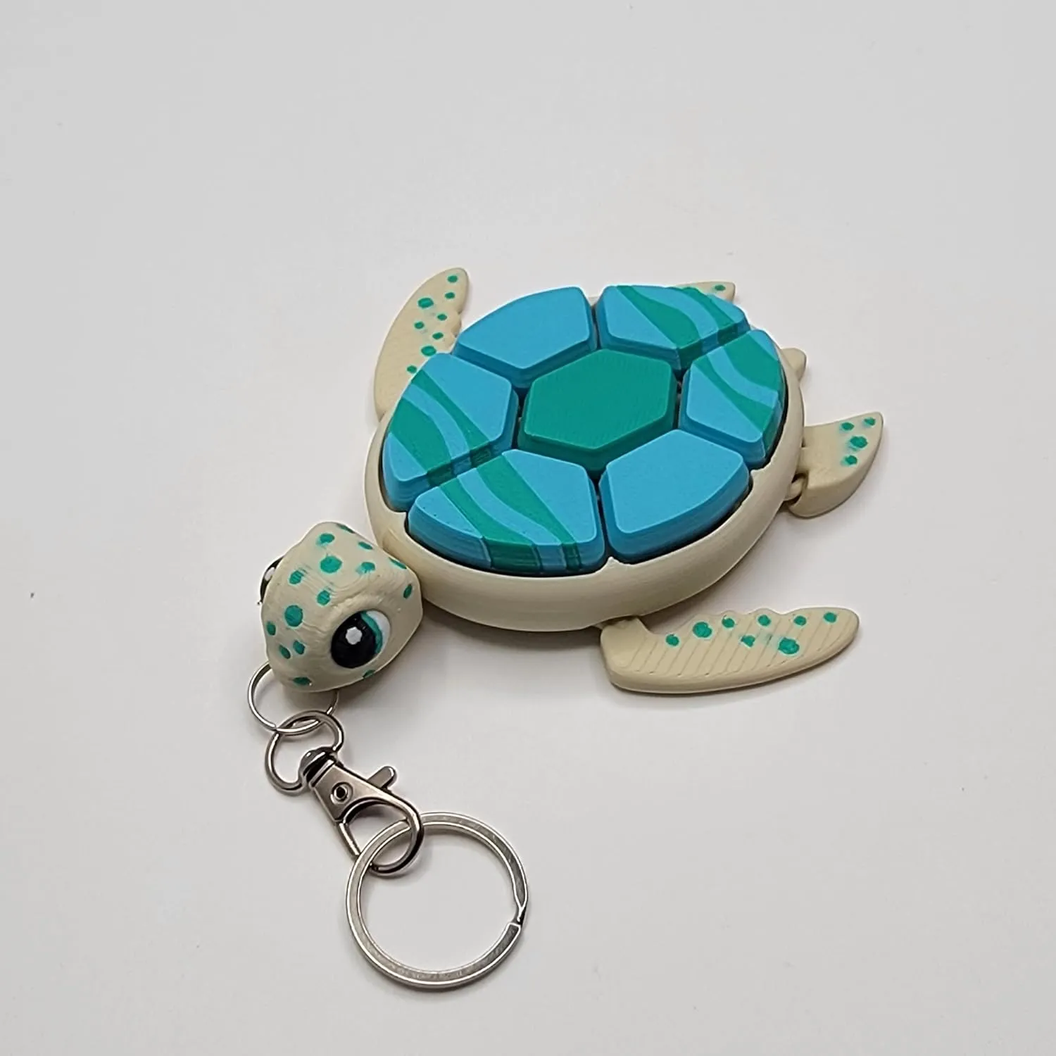Sea Turtle Fidget Clicker Bag Charm, Sensory Figure Keychain, Articulating Head, Flippers and Tail (Beige/Green/Blue)