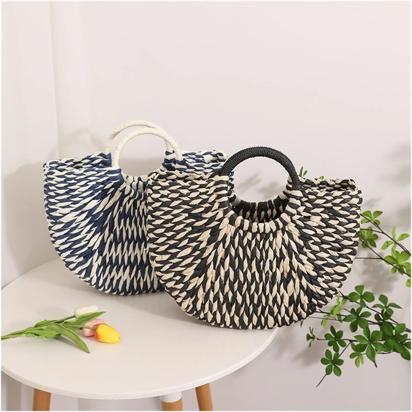 Semi-circular hand-held straw bag, colorful seaside vacation commuting all-match