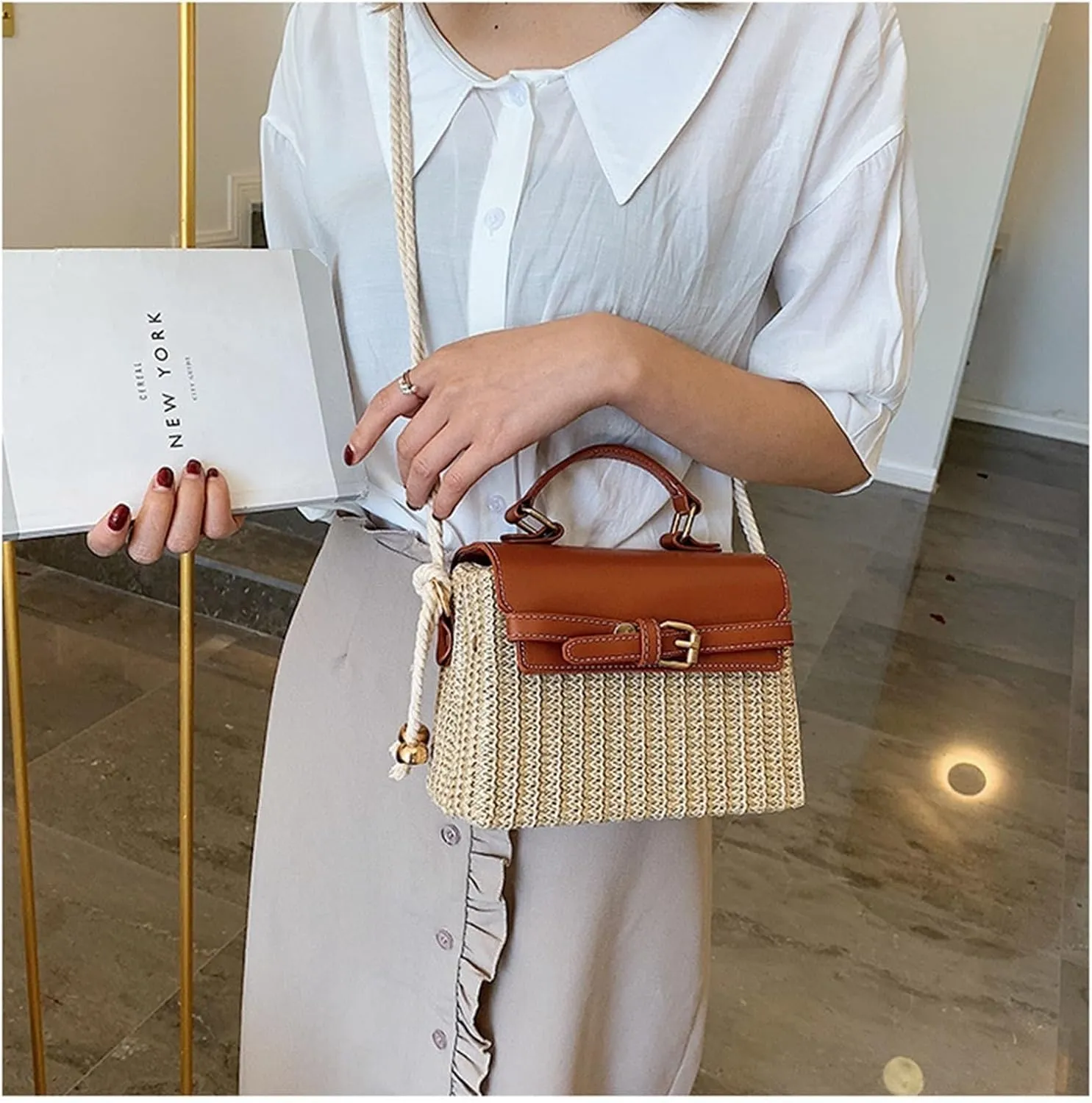 Small Cute Beach Bags for Women Straw Purses for Women Summer Purse Vacation Handbags Crossbody Bags Shoulder Bag(Brown)