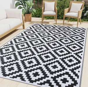 Smiry Waterproof Outdoor Rug 5x8 ft, Reversible Plastic Straw Patio Camping Rugs, Outdoor Indoor RV Mat Carpet for Patio, Outside Entry, Backyard, Deck, Bench, Picnic, Camper, Black & White