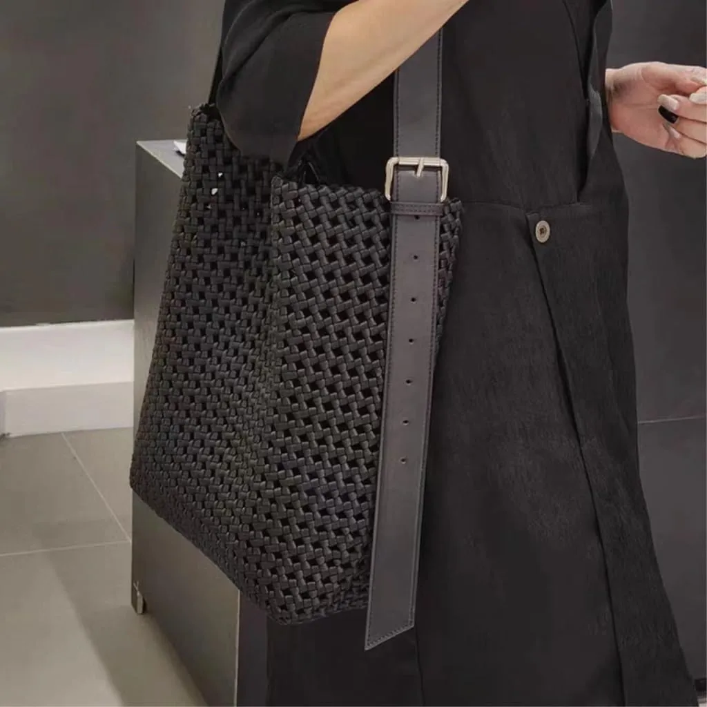 Straw Bag Simple and Versatile Woven Crossbody Bag: Deduce Diverse Fashion Styles for Outings Straw Bags