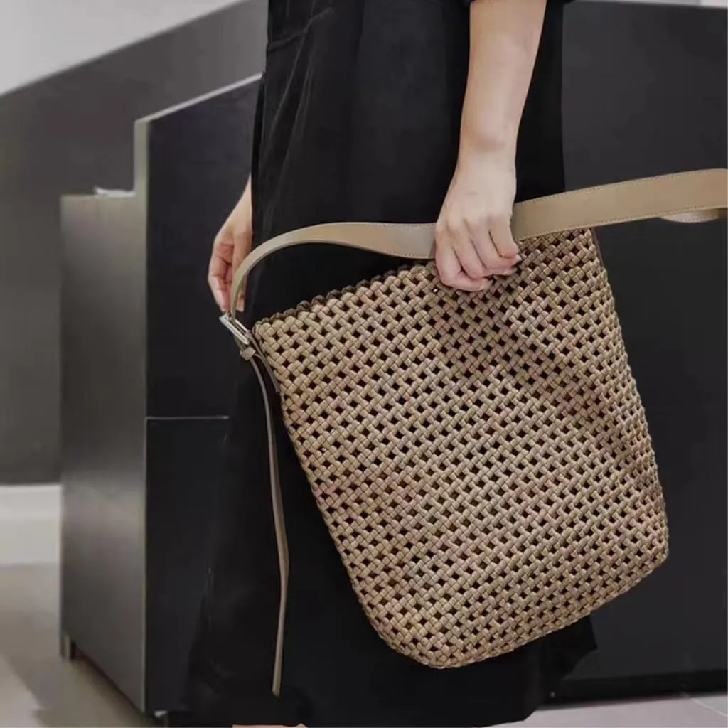 Straw Bag Simple and Versatile Woven Crossbody Bag: Deduce Diverse Fashion Styles for Outings Straw Bags
