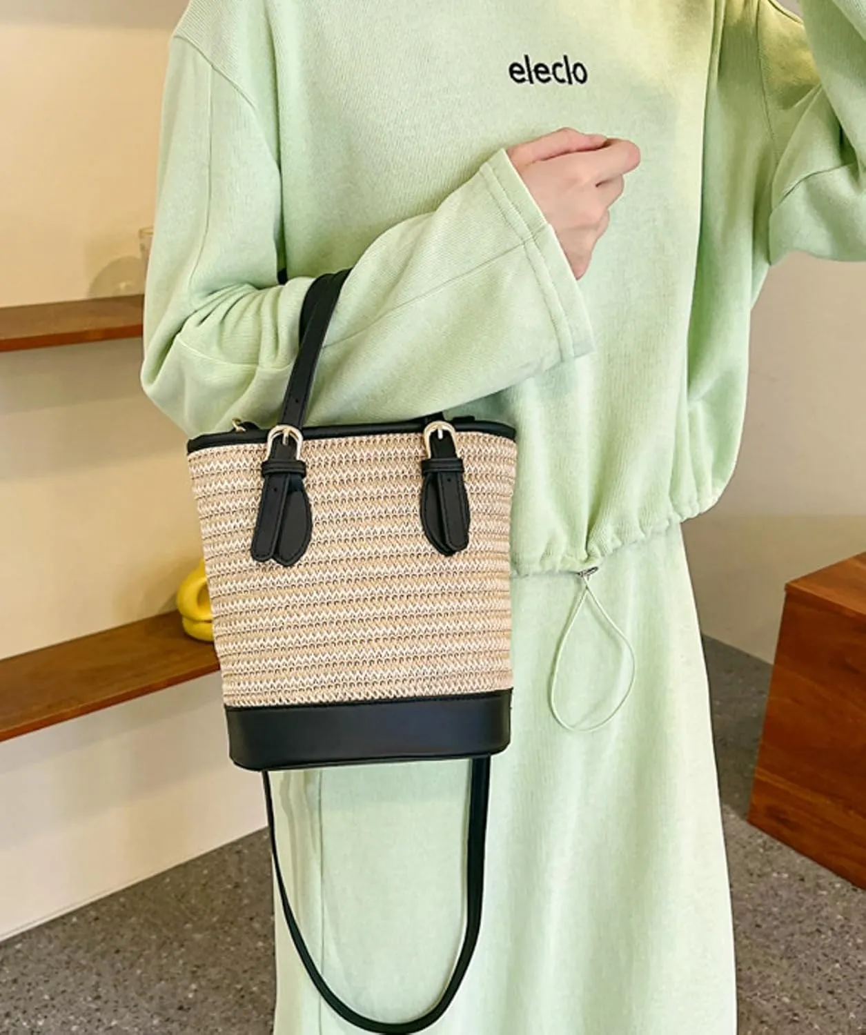 Straw Bucket Bag Women 2025 Summer Cross Body Handbag Woven Top Handle Crochet Purse Cute Shoulder Beach Travel Vacation