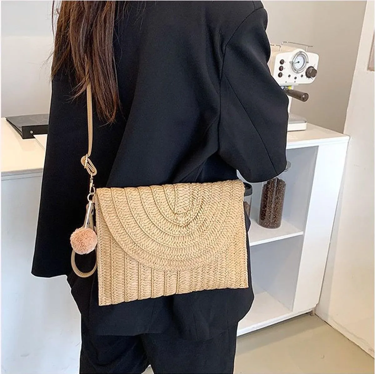 Straw Clutch Handbag Summer Beach Straw Purse for Women Woven Envelope Shoulder Bag Beach Crossbody Wallet PomPom