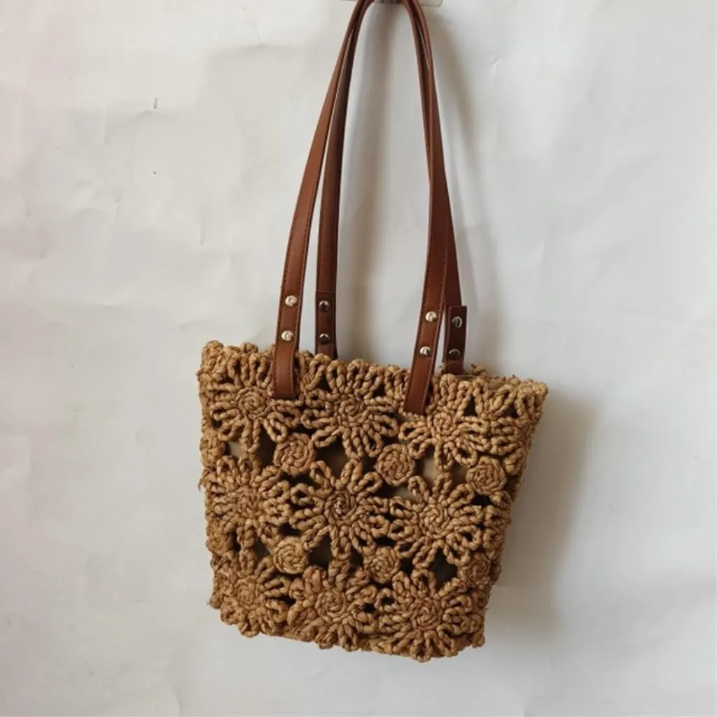 Straw Purse New Hand-woven Straw Bag Hollow Bucket Bag Corn Husk Braid Sewn Handbag In Stock Straw Purses