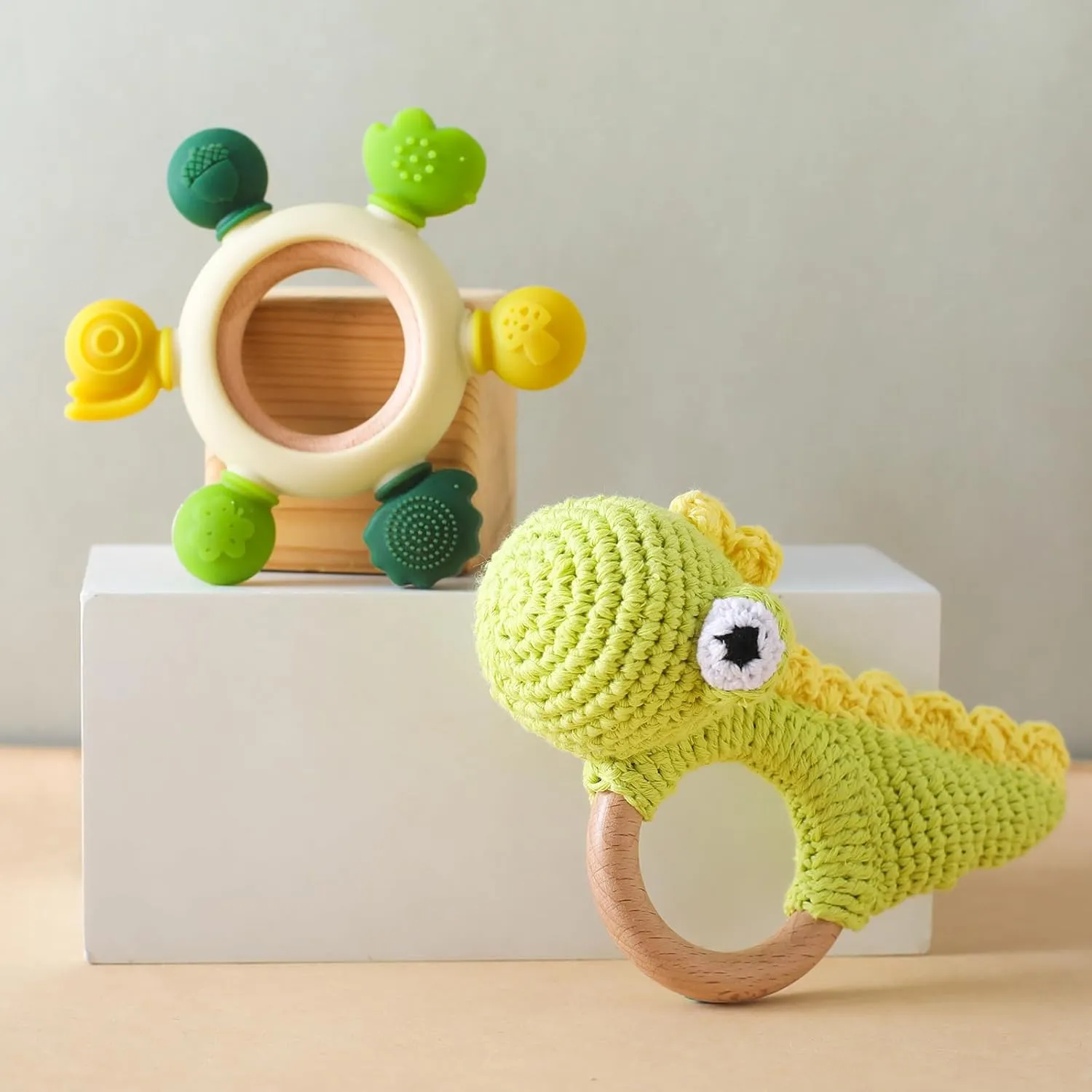 Teether Ring Wooden Baby Rattle Crochet Green Dinosaur Set | Infant Teething Toy | BPA Free Silicone Chewable Rings with Organic Featuring Multiple Textures | Crochet Rattle Baby