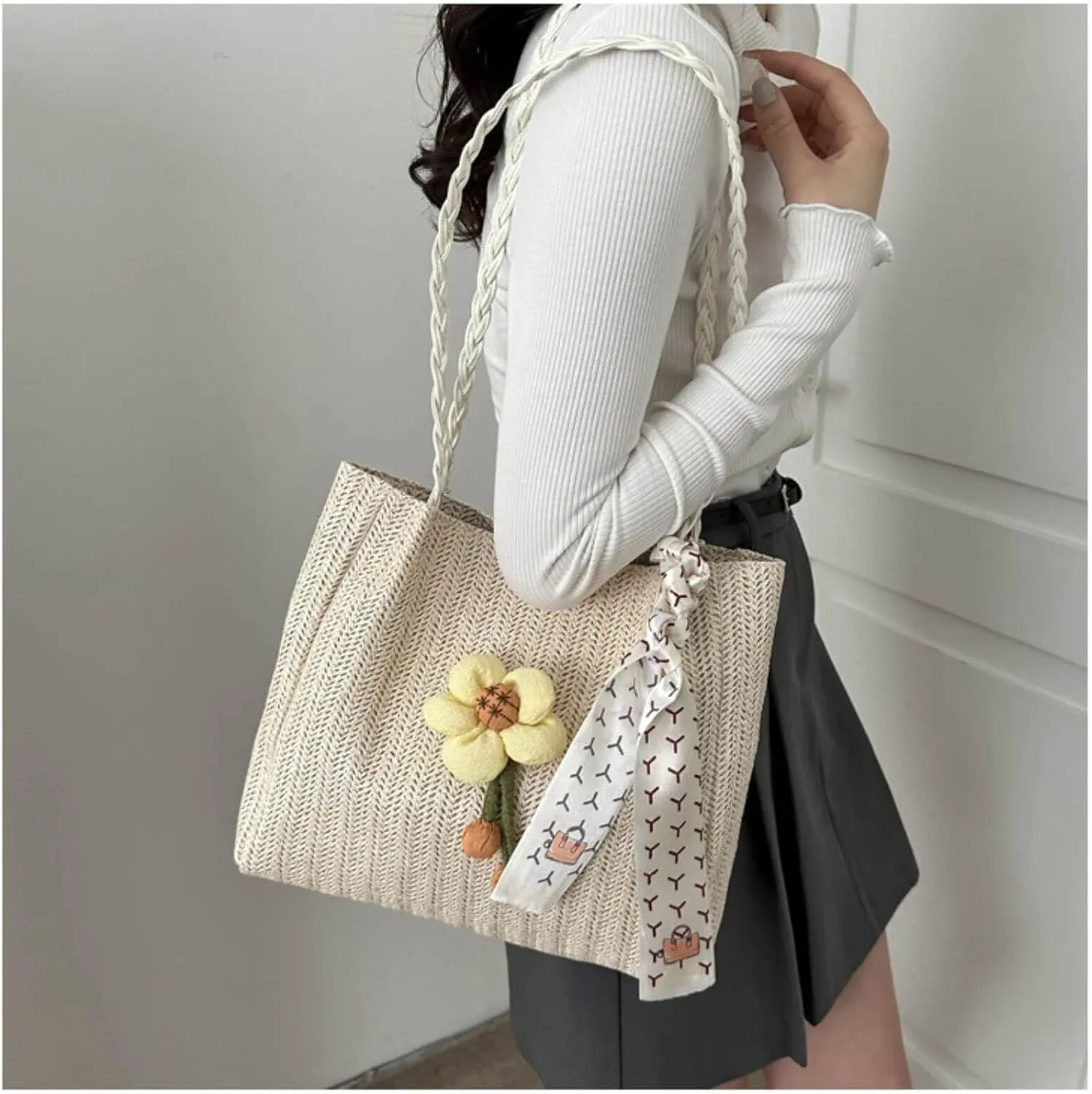Usoway Straw Beach Bags for Women, Large Woven Beach Summer Tote, 2024 Trendy Holiday Purse Shoulder Bag for Travel Vacation