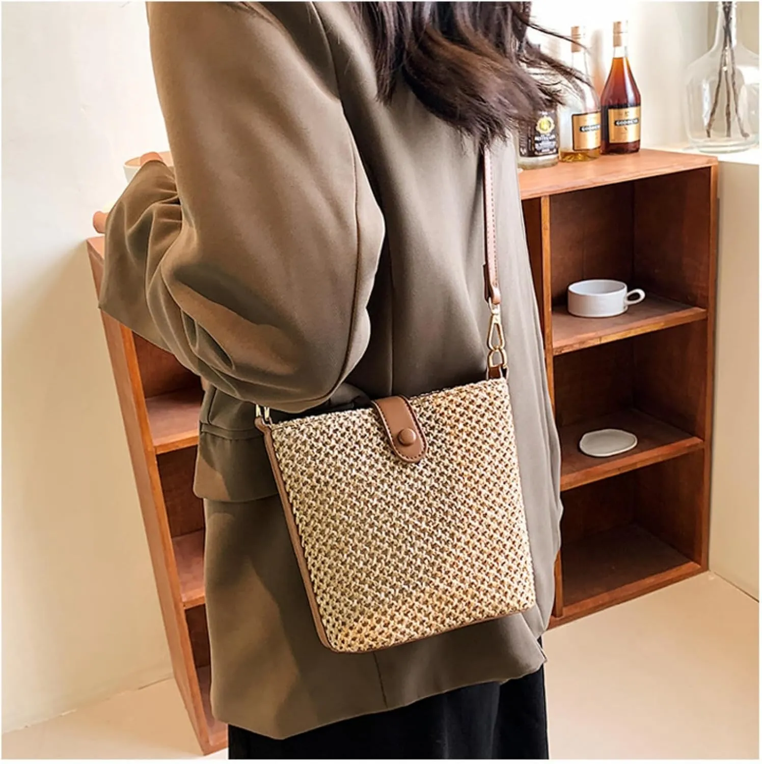 Women 2025 Summer Purse Straw Woven Cross Body Bucket Bag Trendy Shoulder Handbag Casual Tote Travel Beach