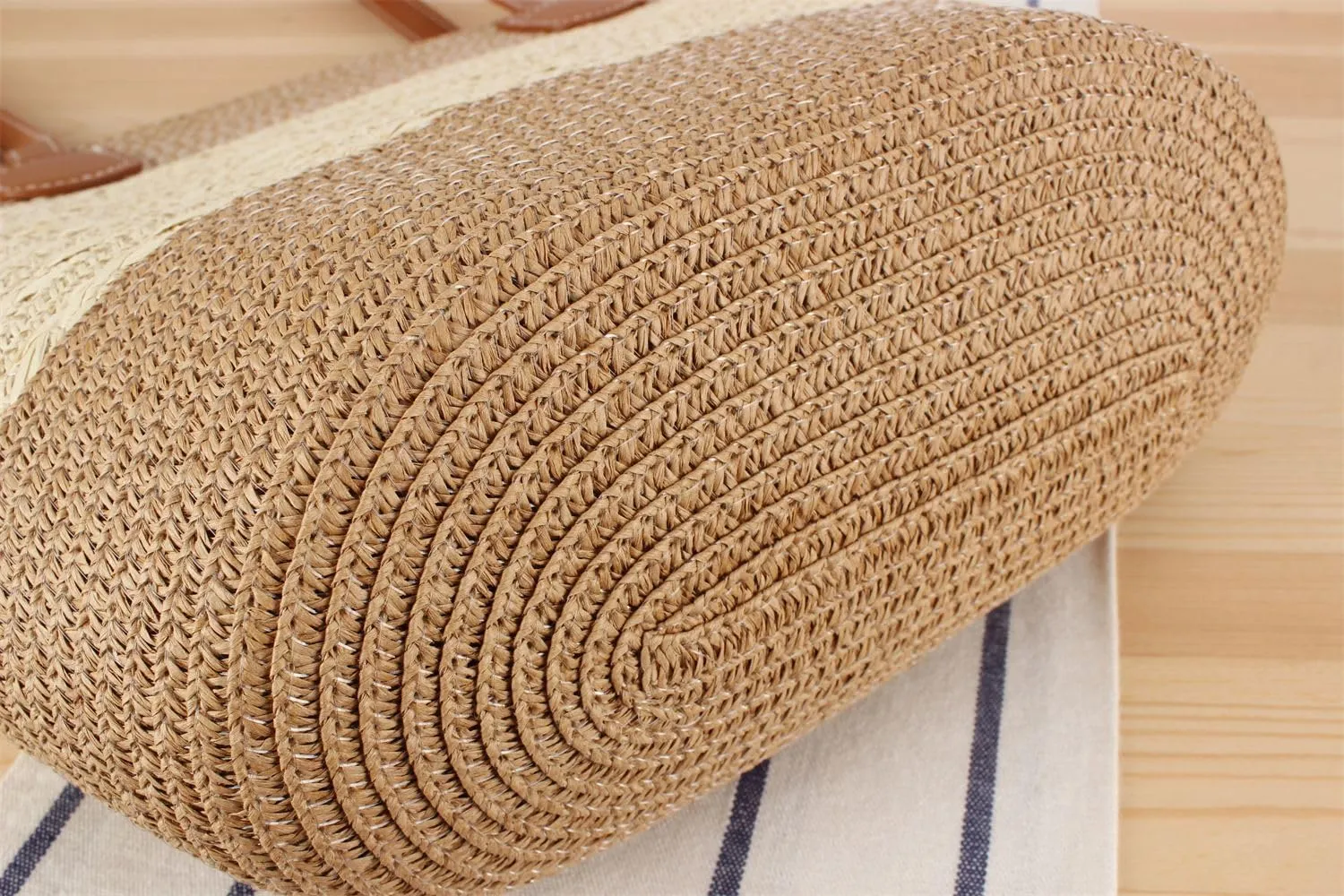 Women's Classic Straw Summer Beach Shoulder Bag Handbag Tote With PU Leather Straps Handmade Purse