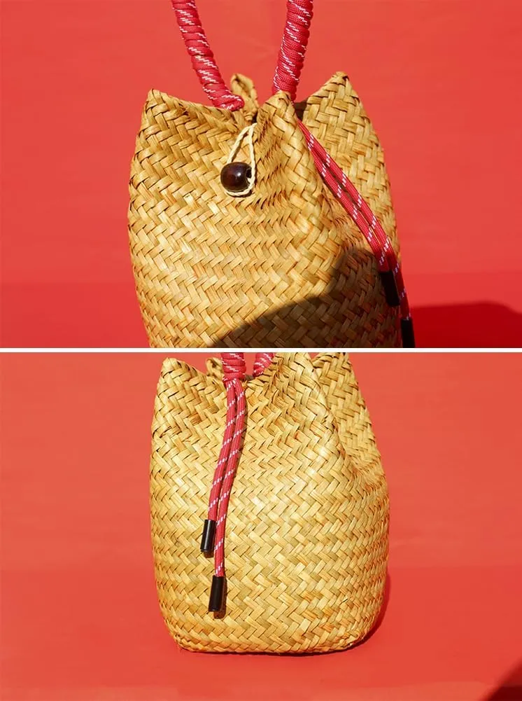 Womens Handwoven Spiral Bucket Bag Straw Tote Beach Vacation Purse Rattan Woven Wedding Handbag Summer Small Purse