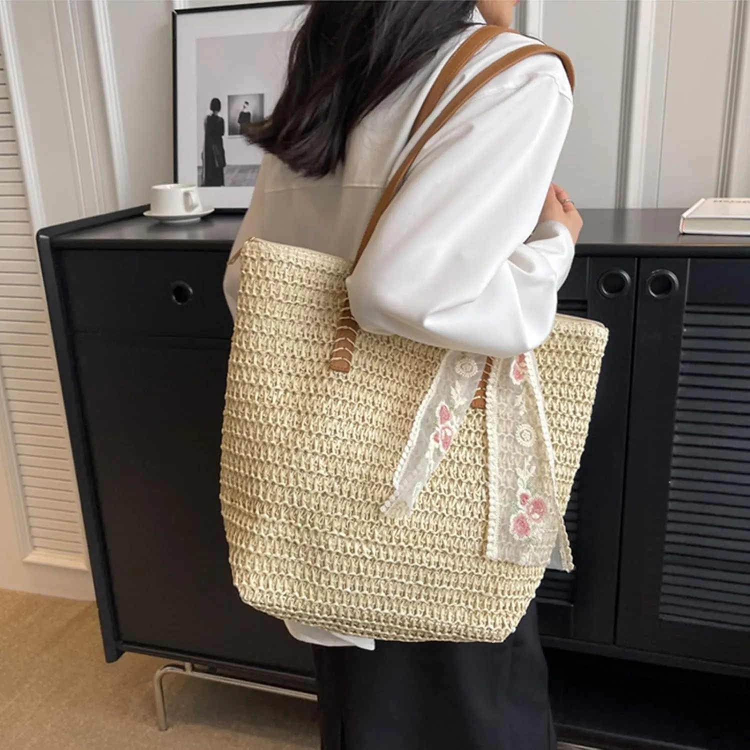 Womens Large Straw Beach Tote Bag 2025 Summer Handmade Woven Shoulder Bag Purse Handbag for Travel & Work