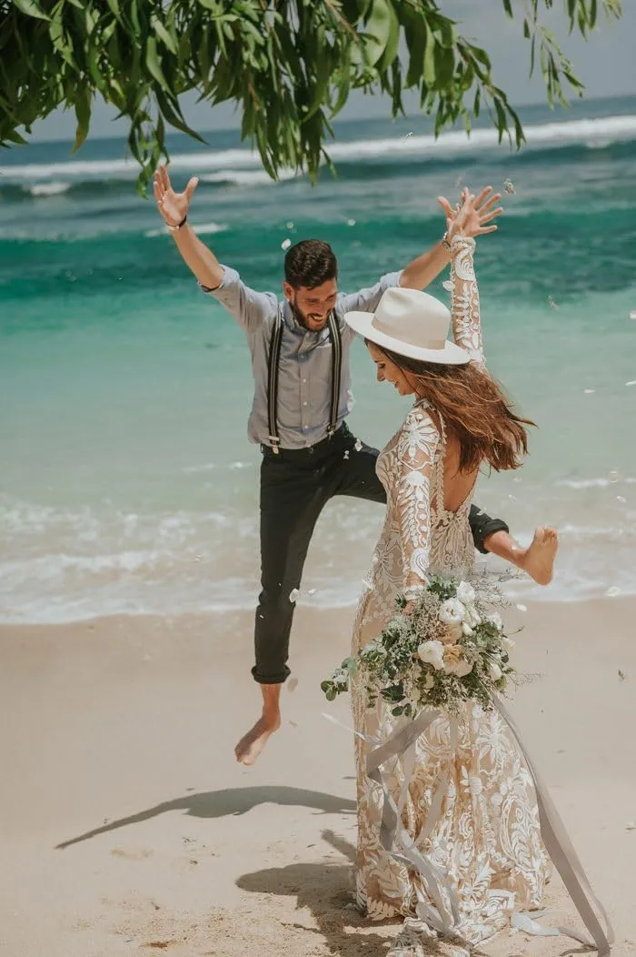 Women's Western Wedding Dress with Train 2 Pieces Long Sleeves Floral Lace Sheath Country Bridal Gown for Bride